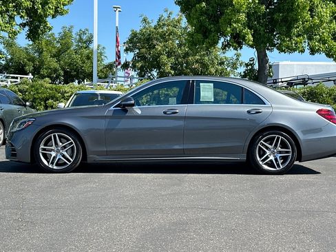 Used 2018 Mercedes-Benz S 560 Sedan image 7