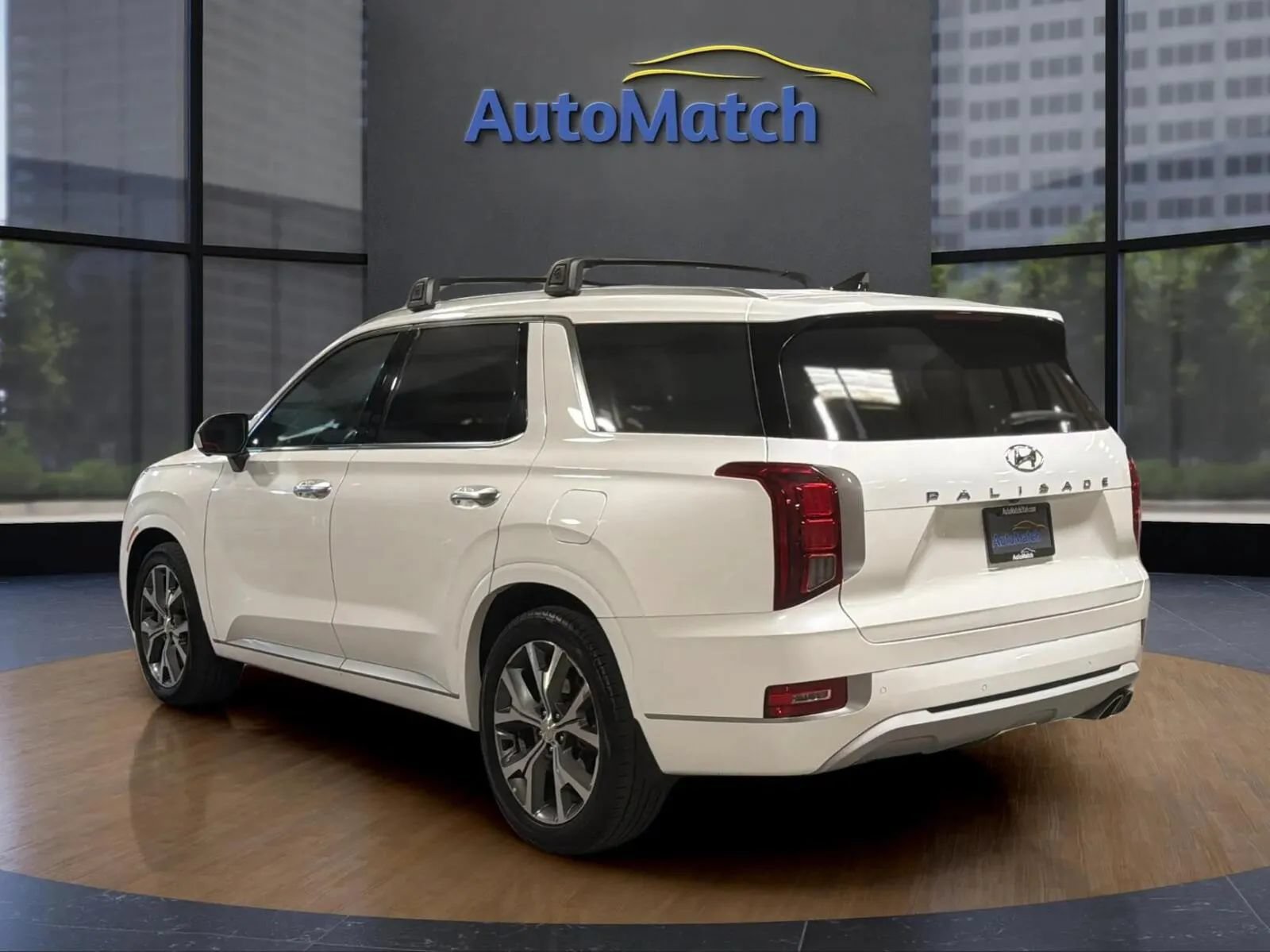 Used 2022 Hyundai Palisade Limited w/ Winter Package FWD image 7