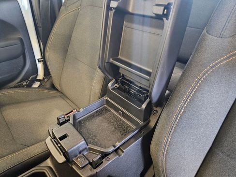 Used 2024 Jeep Wrangler Sport image 21