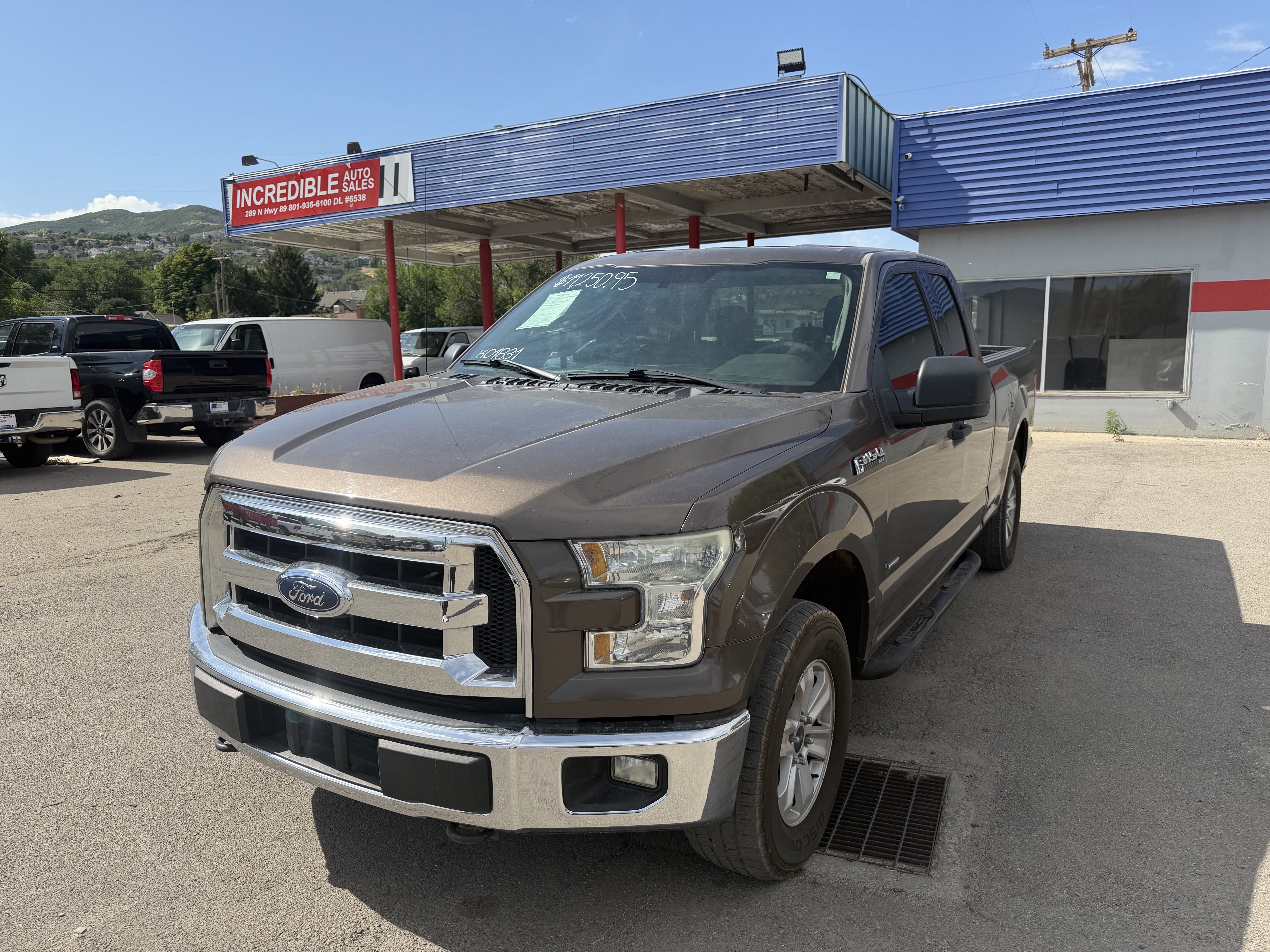 Used 2015 Ford F150 XLT AWD/4WD image 2