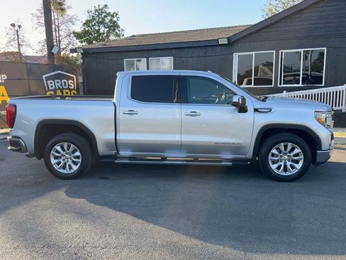 Used 2019 GMC Sierra 1500 SLT RWD image 9