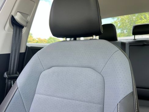 New 2026 Volkswagen Jetta SE FWD image 21