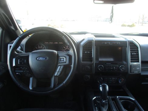 Used 2019 Ford F150 XLT w/ Equipment Group 302A Luxury image 12