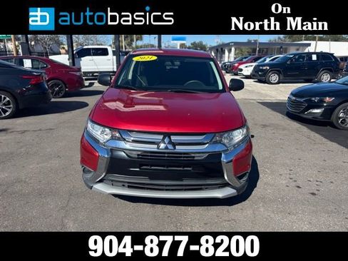 Used 2018 Mitsubishi Outlander ES image 10