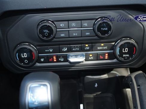 New 2025 Ford Bronco Badlands image 11