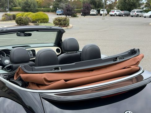 Used 2019 Volkswagen Beetle 2.0T Final Edition SEL FWD image 10
