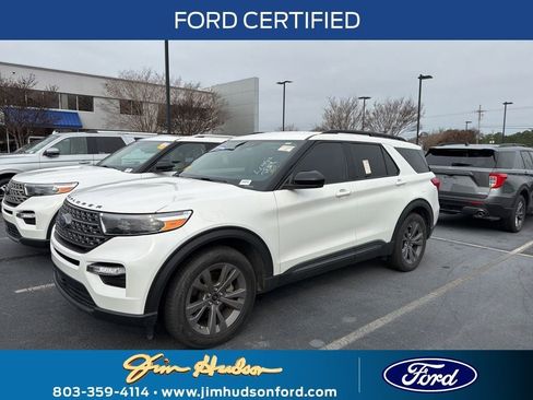 Certified 2023 Ford Explorer XLT w/ Equipment Group 202A image 1
