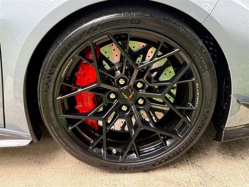 Used 2025 Chevrolet Corvette ZR1 w/ ZR1 Carbon Fiber Aero Package image 38