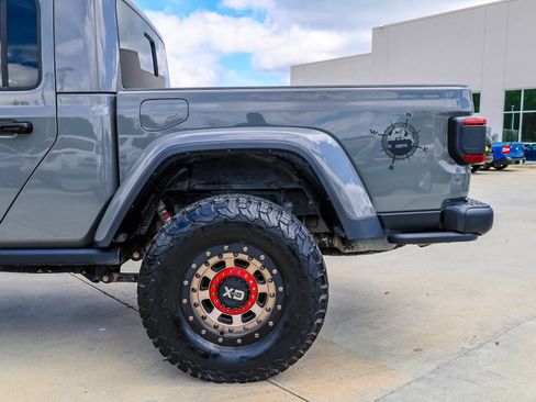 Used 2021 Jeep Gladiator Rubicon AWD/4WD image 5