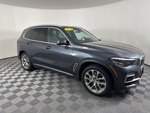 Used 2020 BMW X5 xDrive40i w/ Premium Package AWD/4WD image 3