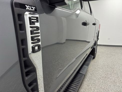 Used 2024 Ford F250 XLT image 11