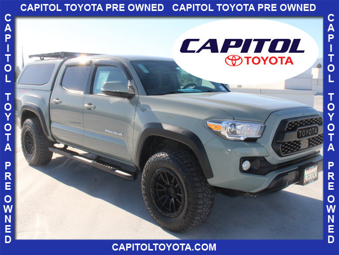 Used 2022 Toyota Tacoma TRD Off-Road AWD/4WD image 1