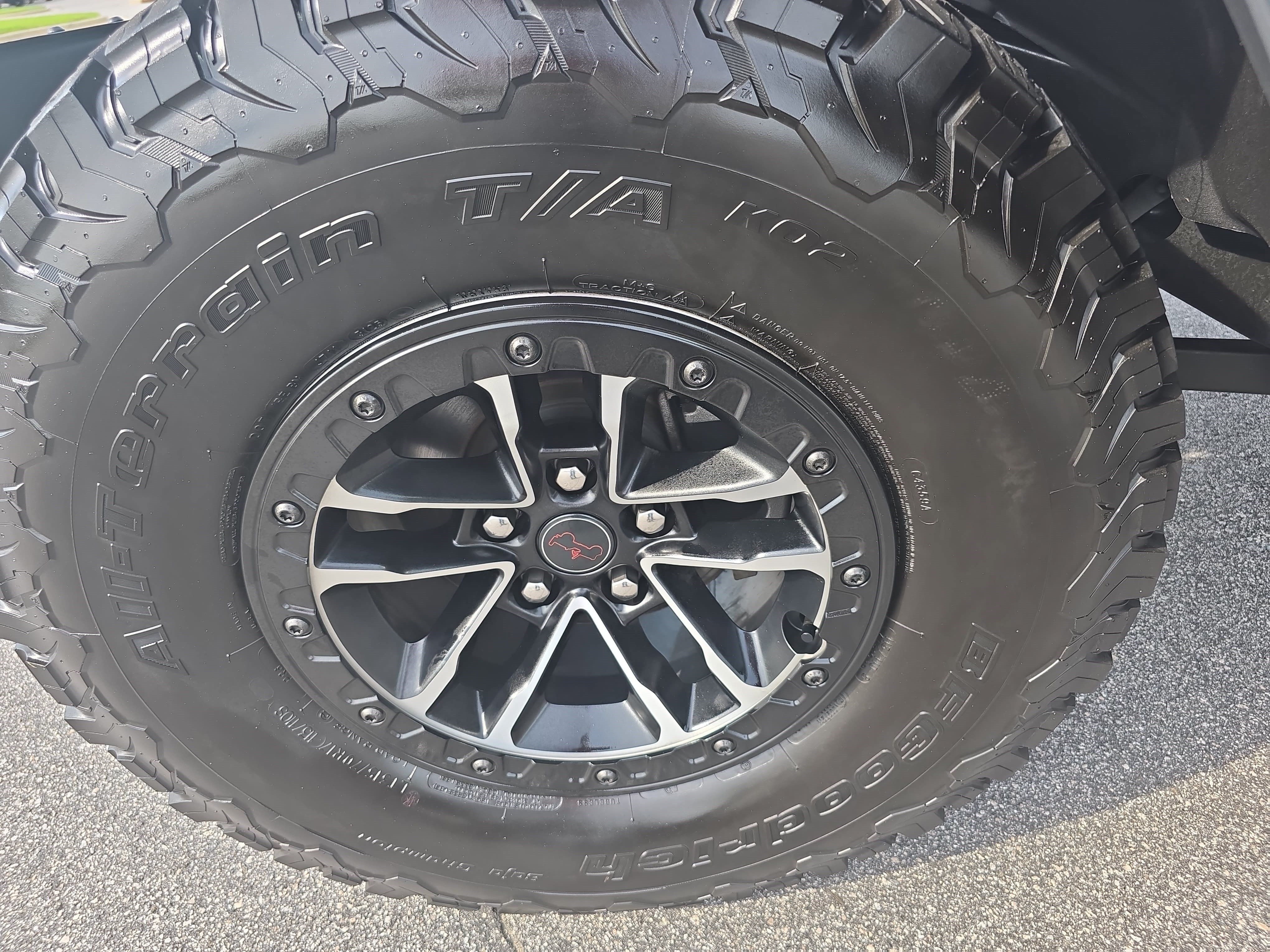 Used 2026 Jeep Wrangler Unlimited Rubicon AWD/4WD image 32