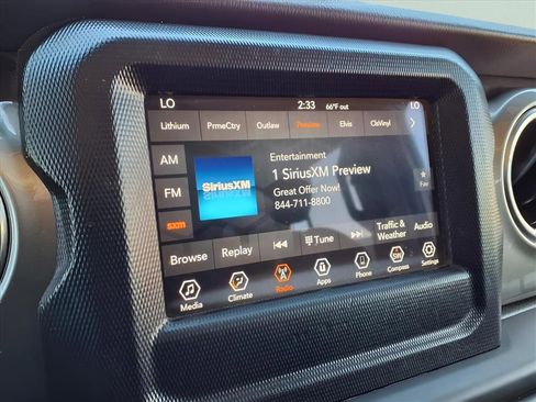 Used 2020 Jeep Wrangler Unlimited Sahara image 18