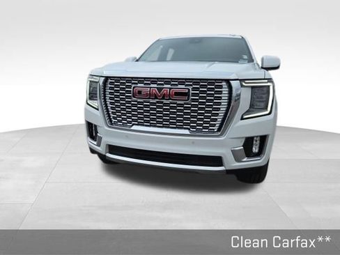 Used 2023 GMC Yukon XL Denali image 10