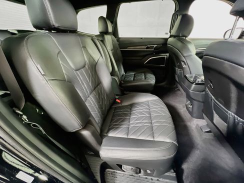 Used 2025 Kia Telluride EX X-Line AWD/4WD image 30