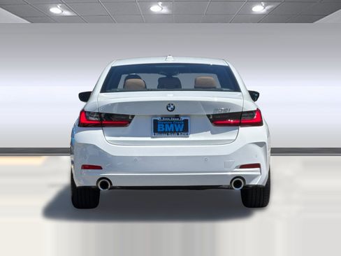 Used 2026 BMW 330i Sedan w/ Premium Package RWD image 10
