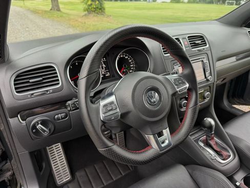 Used 2010 Volkswagen GTI 2-Door FWD image 86