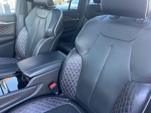 Used 2022 Jeep Grand Cherokee Summit w/ Advanced Protech Group IV image 25