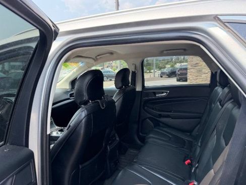Used 2019 Ford Edge Titanium AWD/4WD image 20