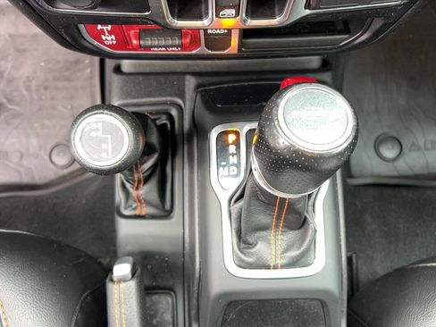 Used 2022 Jeep Gladiator Mojave w/ Trailer Tow Package image 23