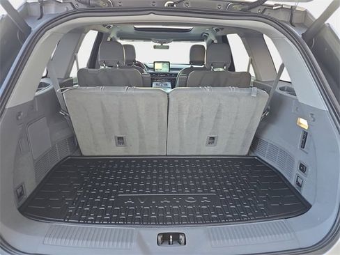 Used 2021 Lincoln Aviator Reserve w/ Equipment Group 201A image 14