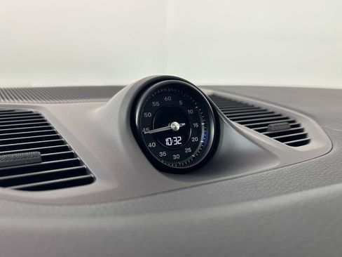 Certified 2024 Porsche Cayenne S AWD/4WD image 20