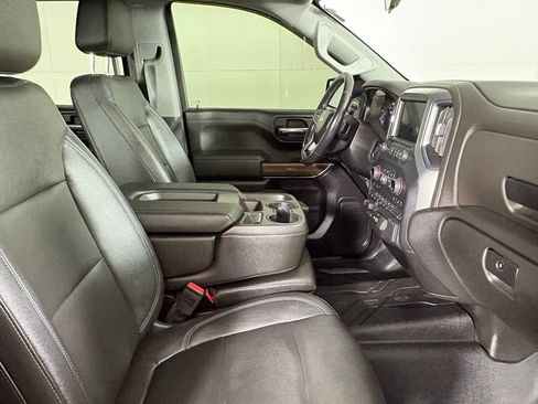 Used 2019 Chevrolet Silverado 1500 LT w/ Texas Edition AWD/4WD image 17
