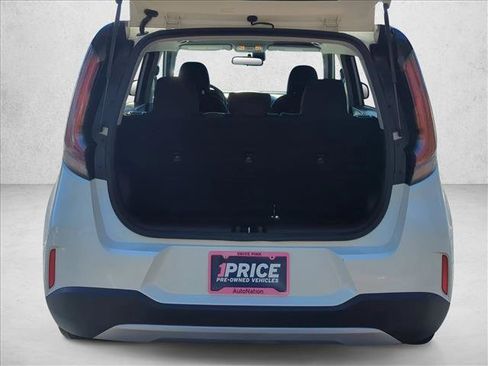 Used 2024 Kia Soul LX w/ Option Group 015 image 6