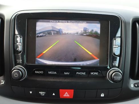 Used 2014 FIAT 500L Easy w/ Popular Equipment Group FWD image 13
