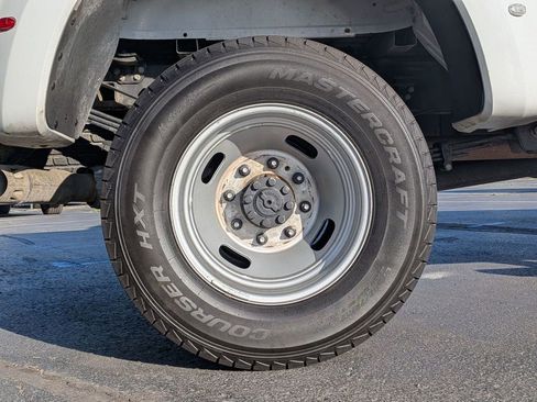 Used 2025 Ford F350 XLT AWD/4WD image 12