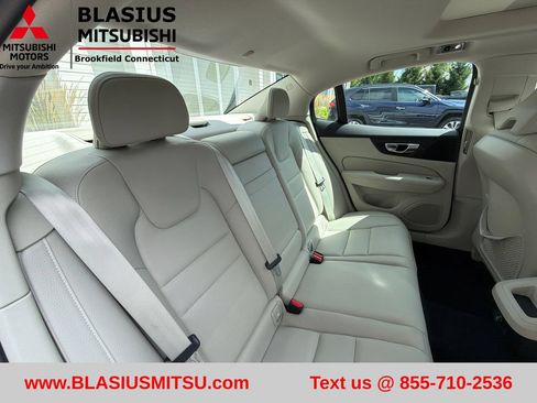 Used 2019 Volvo S60 T5 Momentum w/ Multimedia Package FWD image 55