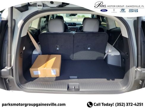 New 2026 Hyundai Ioniq 9 Limited image 8