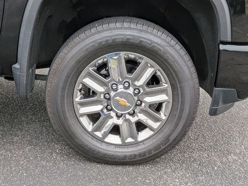 Used 2021 Chevrolet Silverado 2500 High Country w/ Z71 Off-Road Package image 14