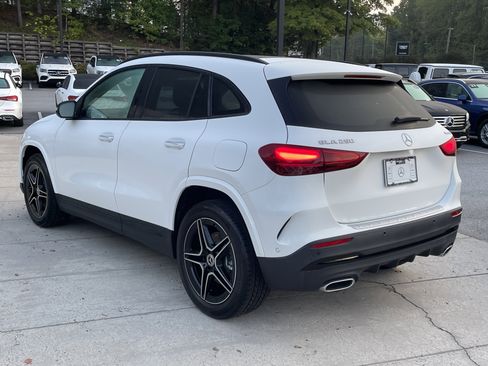 Certified 2025 Mercedes-Benz GLA 250 4MATIC image 12