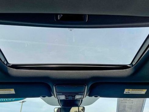 Used 2024 Honda Odyssey Sport image 18