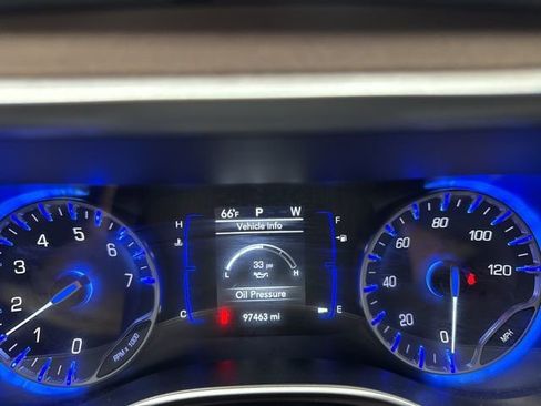 Used 2024 Chrysler Voyager LX FWD image 7
