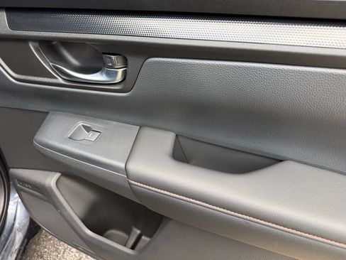 Used 2026 Honda CR-V Sport image 40