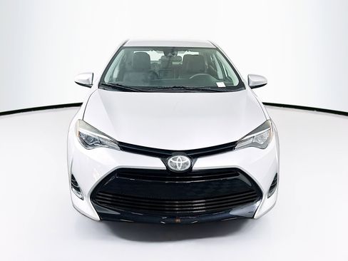 Used 2019 Toyota Corolla LE FWD image 2
