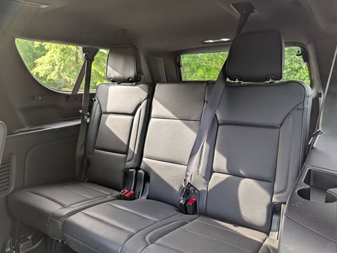 Used 2023 GMC Yukon XL Denali AWD/4WD image 23