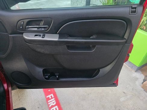 Used 2013 Chevrolet Tahoe LT w/ Suspension Package, Off-Road image 22