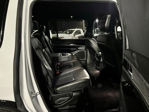 Used 2023 Jeep Wagoneer Series III w/ Convenience Group I image 26