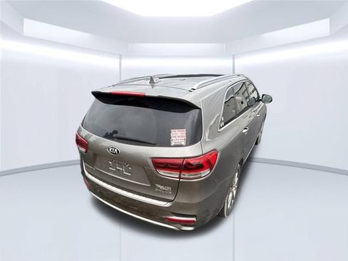 Used 2016 Kia Sorento SX w/ SXL Technology Package AWD/4WD image 4