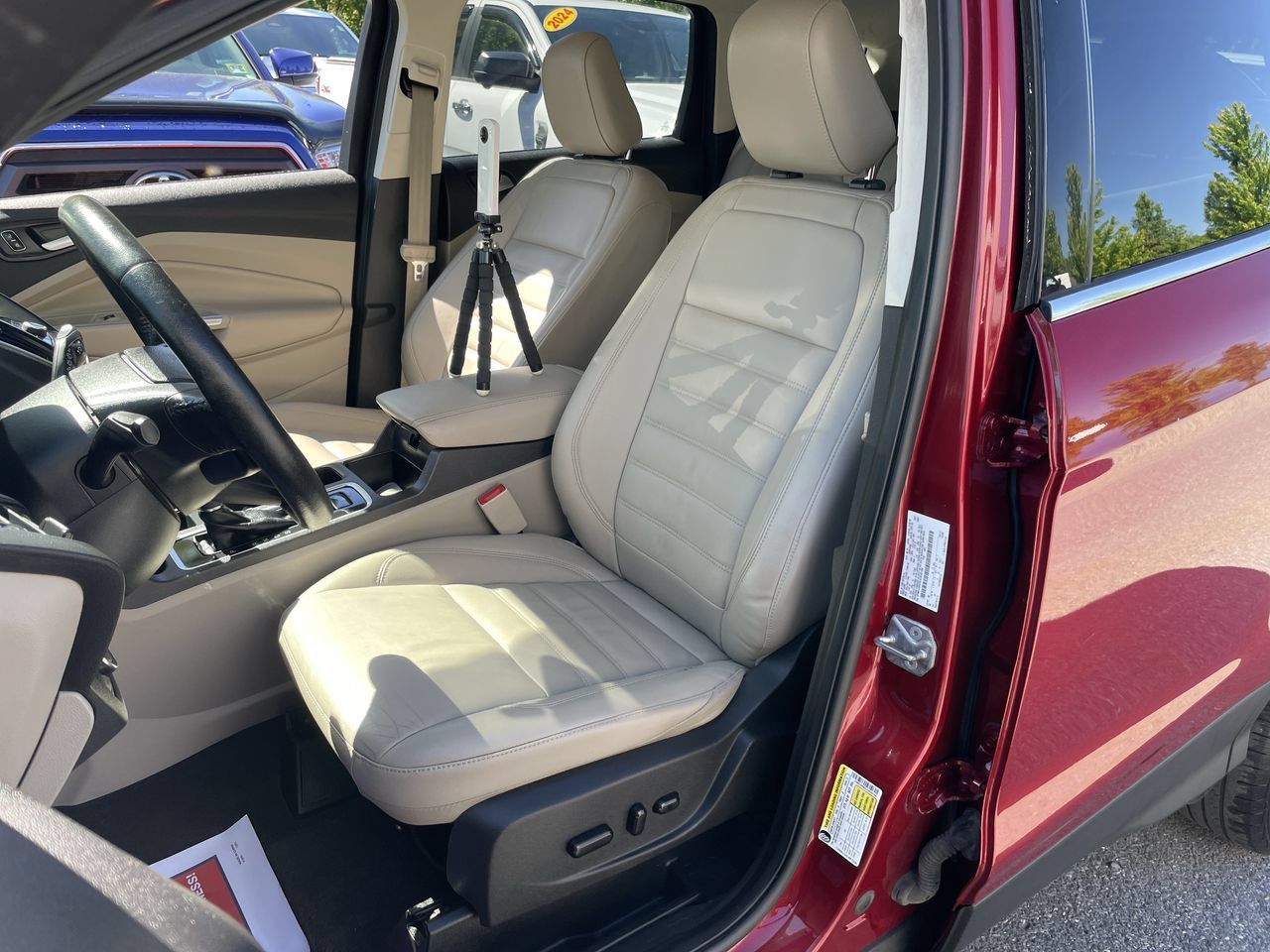 Used 2018 Ford Escape SEL AWD/4WD image 11