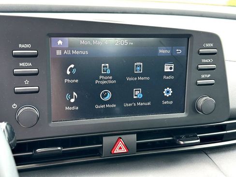 Used 2025 Hyundai Elantra Sport FWD image 17
