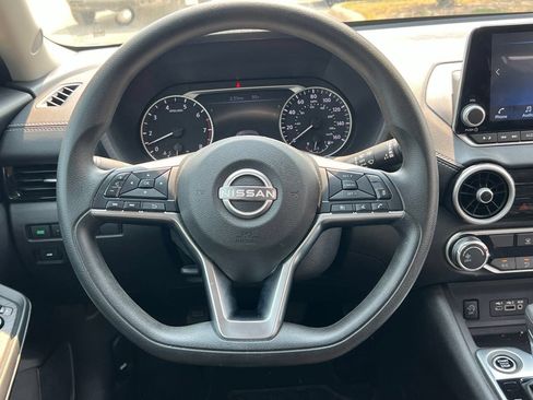 Used 2024 Nissan Sentra SV FWD image 16