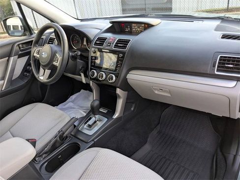 Used 2017 Subaru Forester 2.5i Premium w/ Popular Package #2A image 38