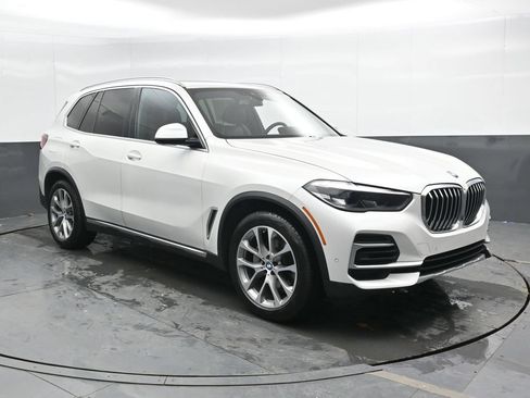 Used 2023 BMW X5 xDrive40i w/ Premium Package AWD/4WD image 5