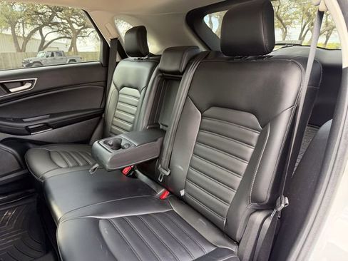 Used 2024 Ford Edge SEL w/ Convenience Package image 17