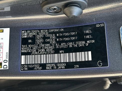 Used 2023 Toyota 4Runner SR5 AWD/4WD image 23